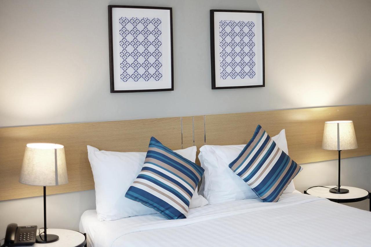 Samran Place Hotel Банкок Екстериор снимка