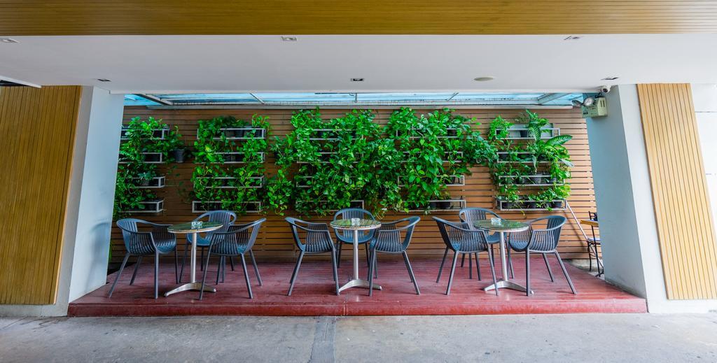 Samran Place Hotel Банкок Екстериор снимка